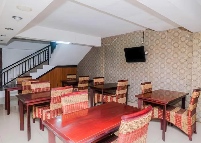 Reddoorz Plus At Grand Populer Hotel Makassar