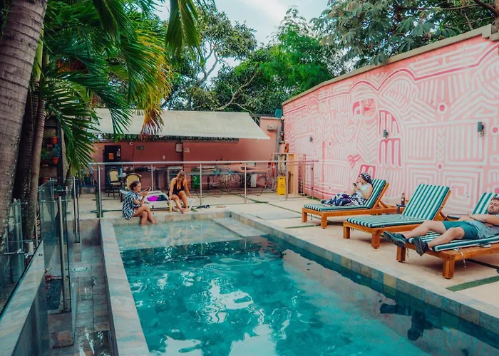 Viajero Cali Hostel & Salsa School