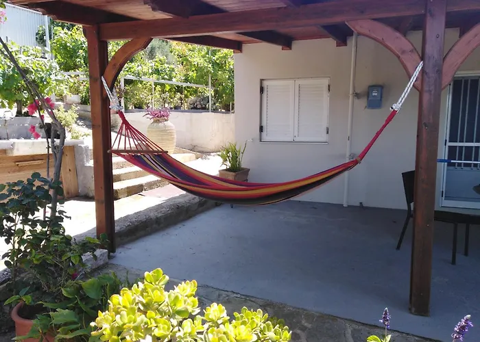 Guesthouse Agia Triada