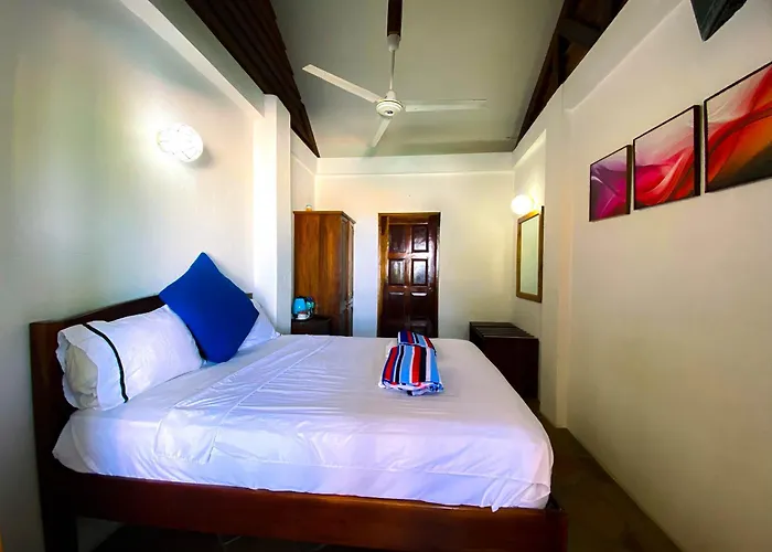 Rainbow Bay Beach & Dive Resort
