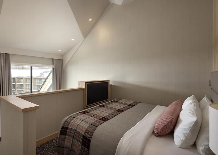 Peaks Hotel And Suites