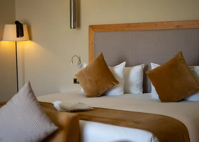 Sumahan Suites & Spa Tazrou