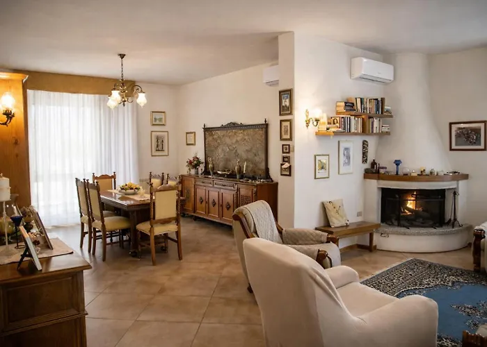 Casa Mia -Per Sentirti A Casa Tua - Giardino, Parcheggio E Jacuzzi