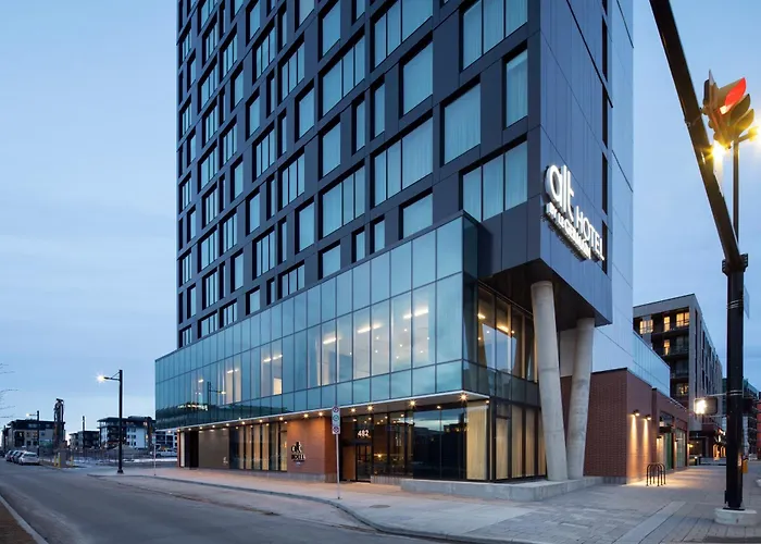 Alt Hotel Calgary University District