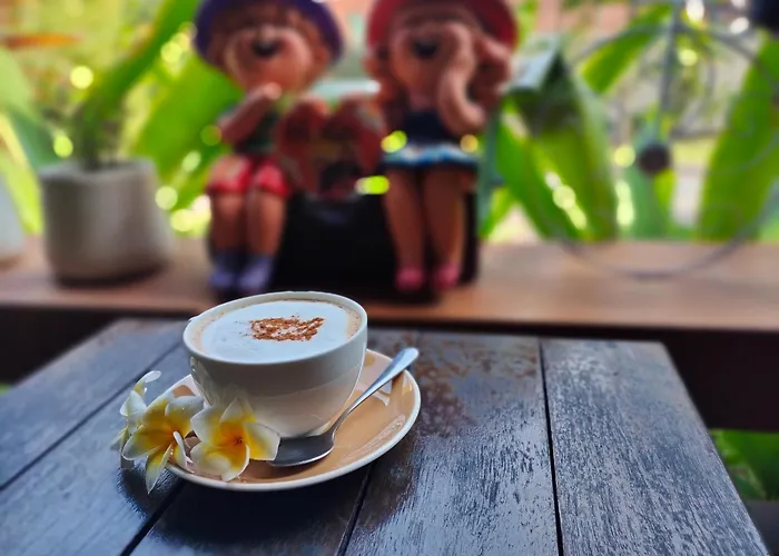 Jigsaw Cafe & Resort