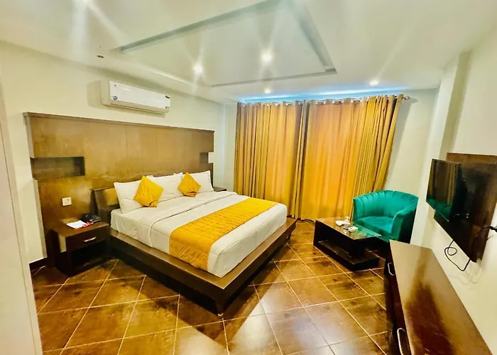 Bling International Hotel Multan