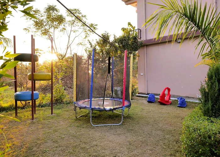 Corbett Nature Walk Near Dabka River - Forest View Swimming Pool Retreat