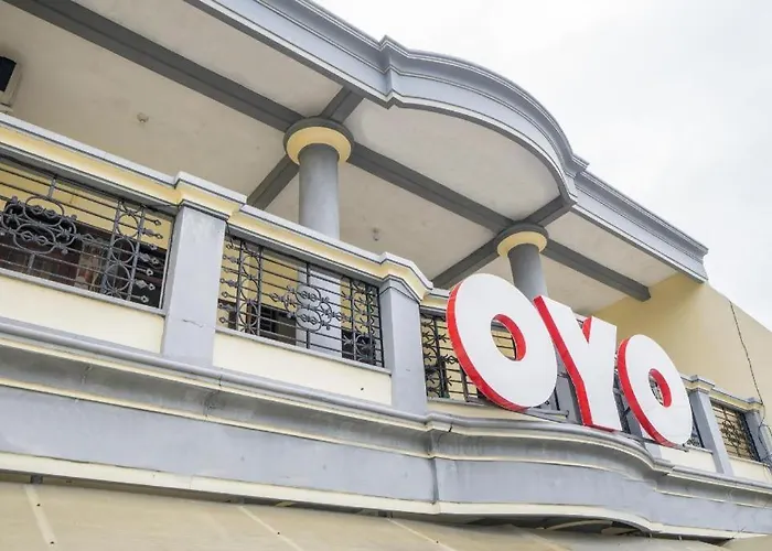 Oyo 643 Al Thalib 8 Syariah