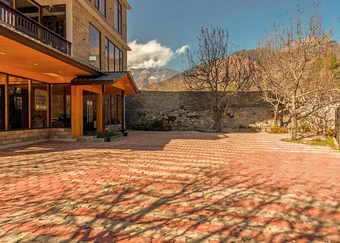 Treebo Mr Villa With Mountain View