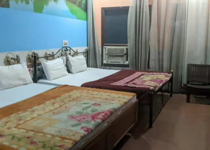 Hotel Apple Rose Near Harish Dhaba