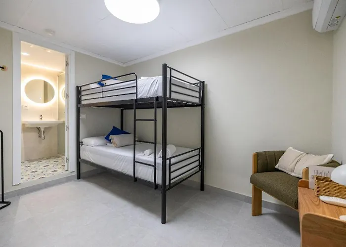 Carmen Beach Hostel Cullera