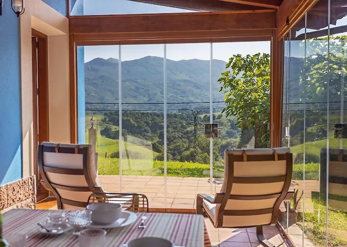 El Jardin del Erizo – Jardín y Vistas a la Sierra
