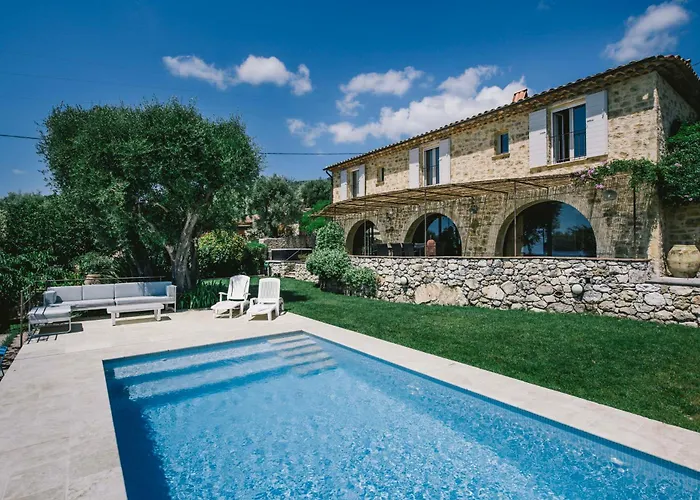 Villa Provencale En Pierre Avec Vue Sur La Mer, Piscine Et Jacuzzi