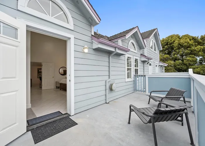 Mavericks Penthouse Downtown Luxury On Main Street Half Moon Bay