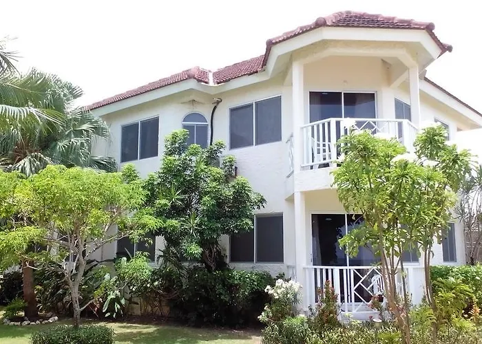Pipers Cove Resort