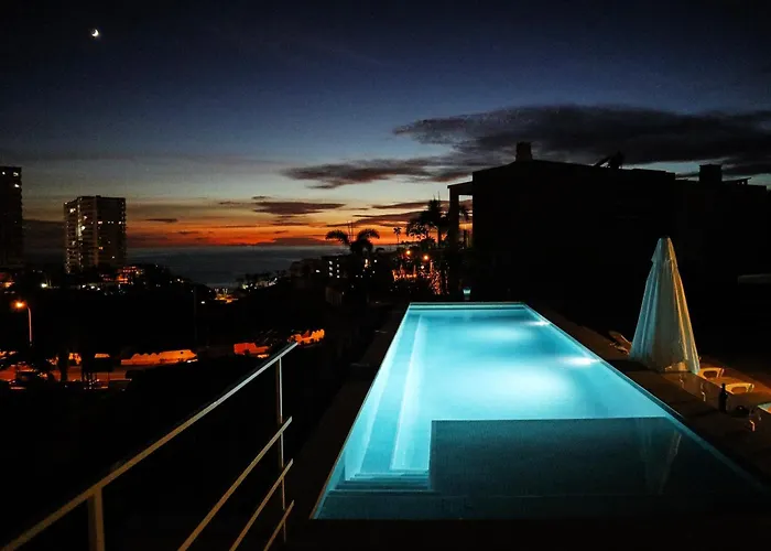 Nirvana - Luxury Villa With Heated Pool