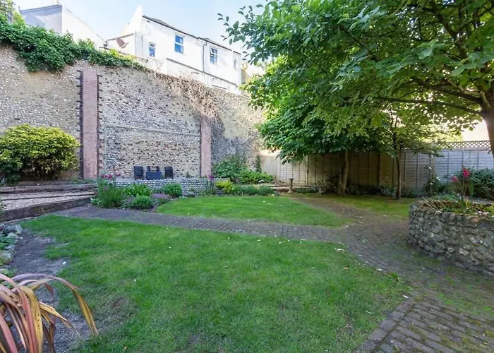 Luxury At The Brunswick - Free Parking-4 Bedrooms