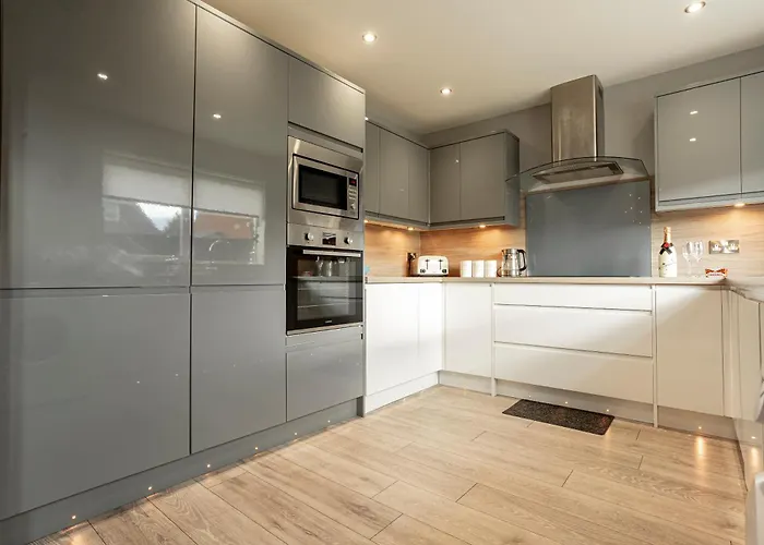 Tidy 3 Bedroom Property Within St Andrews.