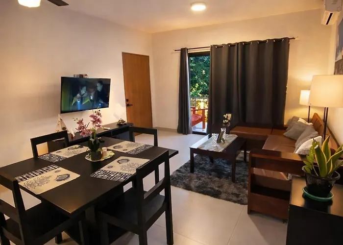Modern 3 Bedroom Penthouse Apartment With Free Parking - 6