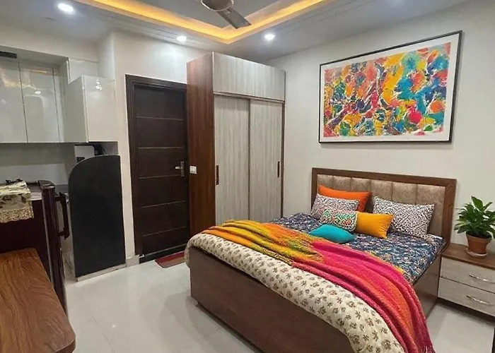The Goldleaf In South Delhi