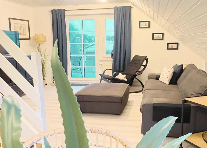 Nessmersiel, Ferienwohnung Mit Balkon In Deichnaehe, Wallbox, Renoviert
