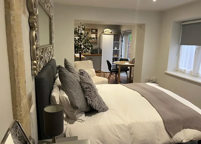 Cosy Countryside Stay Near Bath With Free Parking