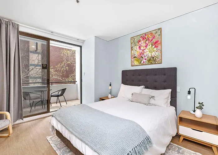 A City Oasis 101 - Full Apartment With Balcony