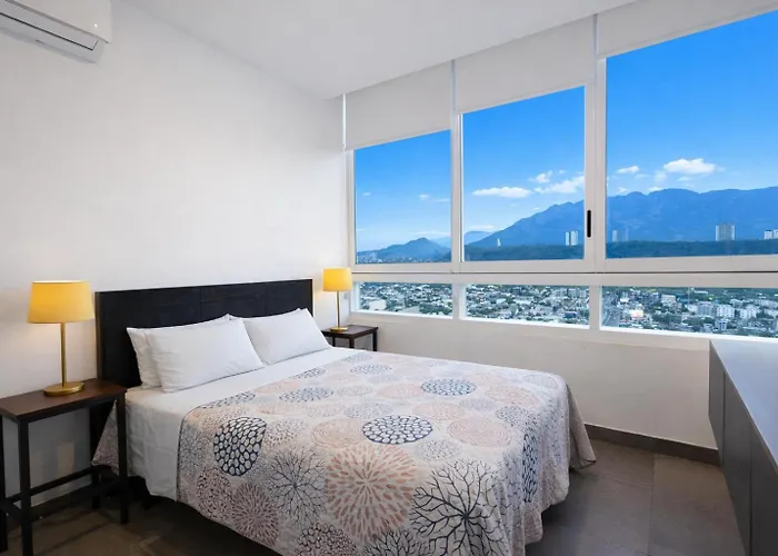 Stylish Panoramic Views City Loft