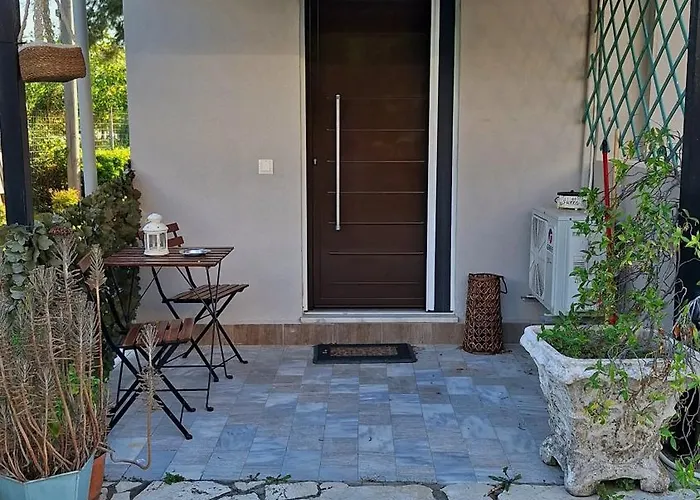 Antzela Apartments