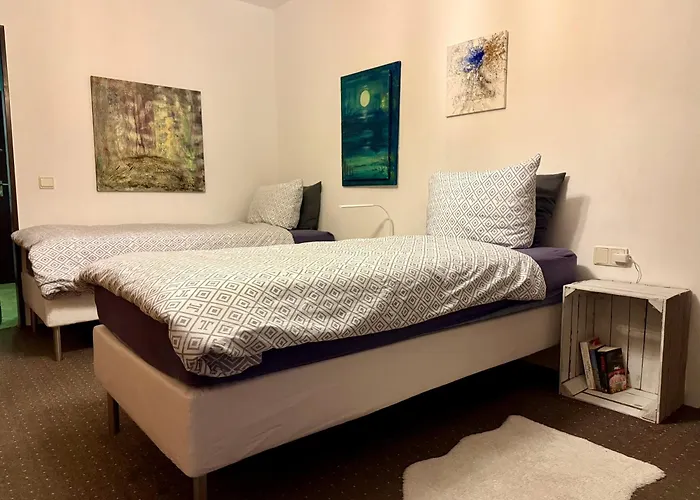 Lichtdurchflutete Grosse Wohnung