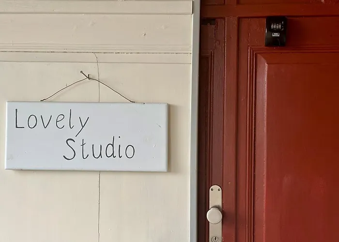 Lovely Studio In A Villa From 18Th Century