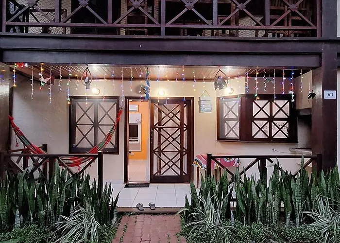 Casa Na Praia De Maresias Em Condominio Com Piscina Aquecida Na Av Principal De Maresias