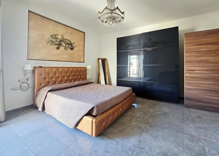 Gold Suite