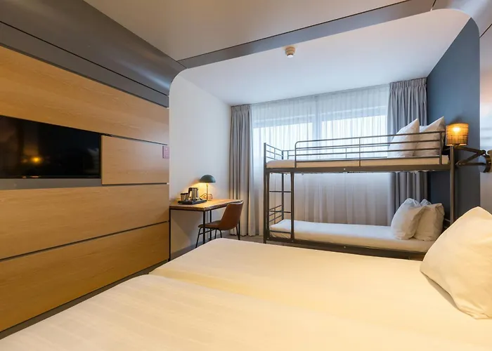 Leonardo Hotel Almere City Center