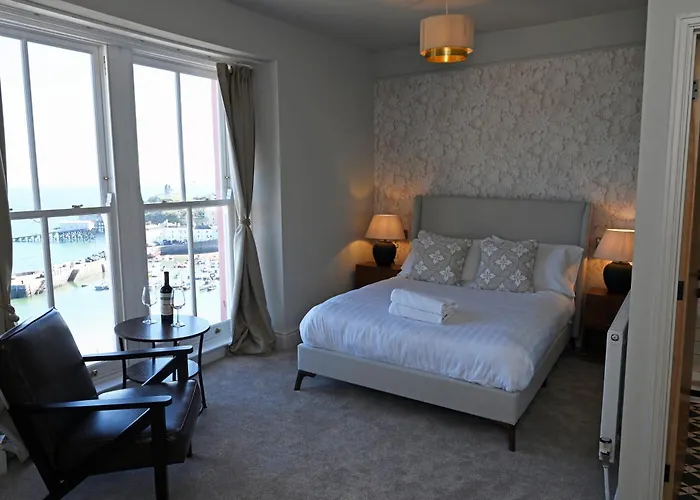 Royal Lion Hotel