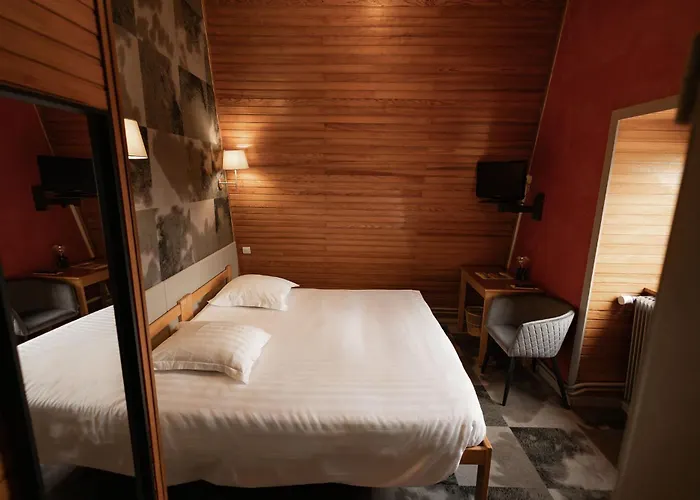 Hotel Le P'Tit Cham, Au Pied Du Sancy