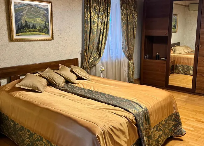 Charda Hotel