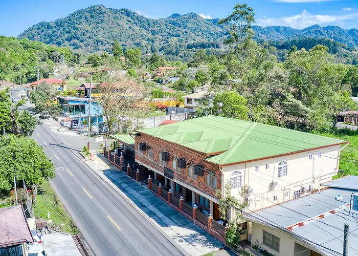 Hotel La Casa De La Abuela
