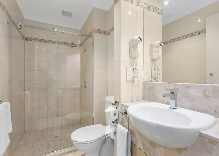Clarion Suites Gateway
