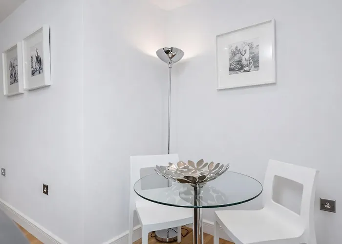 Roomspace Serviced Apartments - Abbot'S Yard