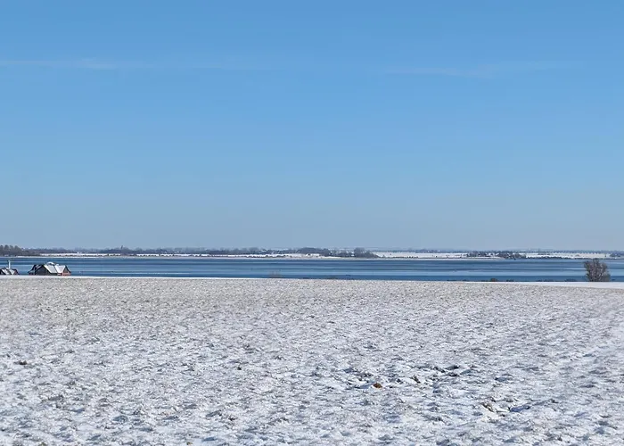 Zur Schwedenschanze 3