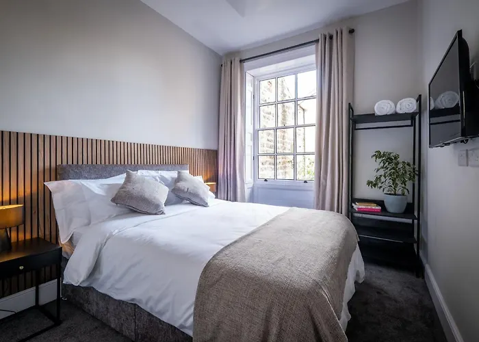 Dalton Sq Apartments