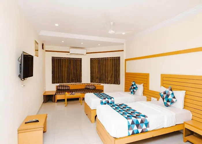 Hotel Galaxy Surat