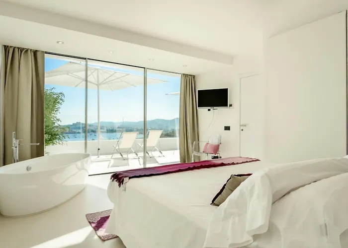 Charming Ibiza Villa With 4 Bedrooms, 1265
