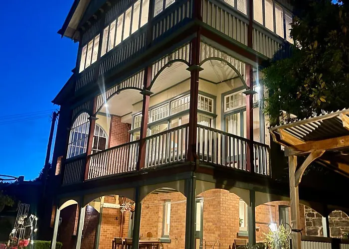 Elsmere Heritage Gardens & Accom