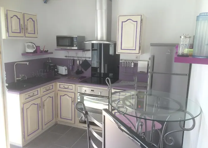 Studio Independant Dans Villa Avec Piscine A Gap