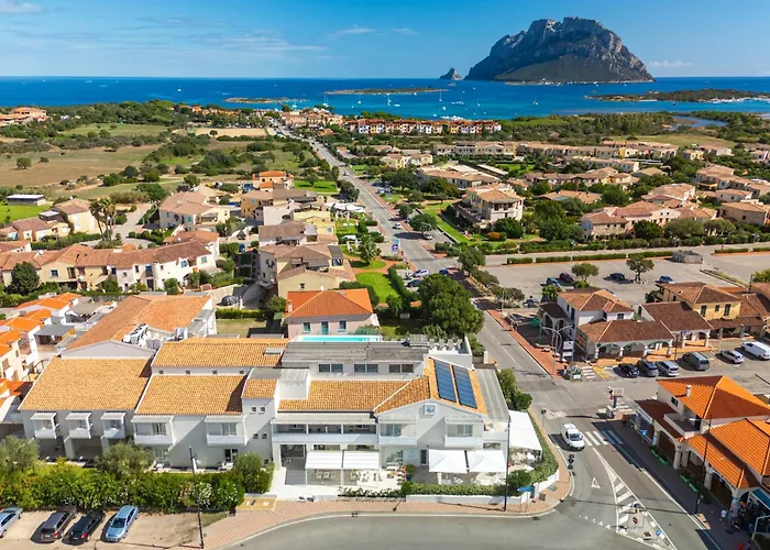 Hotel With Panoramic Swimming Pool In Porto San Paolo Just 850 Mt From The Sea