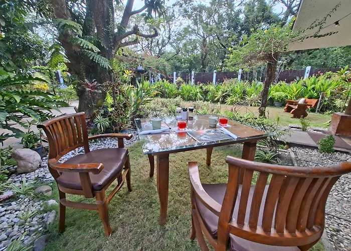 The English Filipina Secret Garden Resort