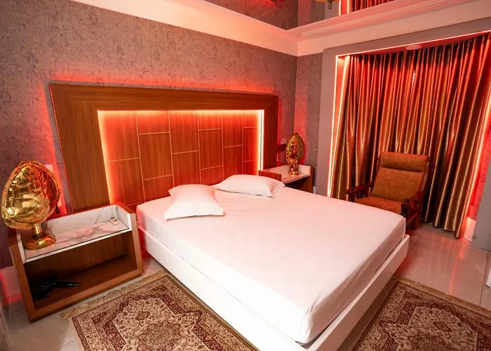 Golden Motel Pernoite Suite Luxo Com Conforto E Privacidade Garagem Privativa