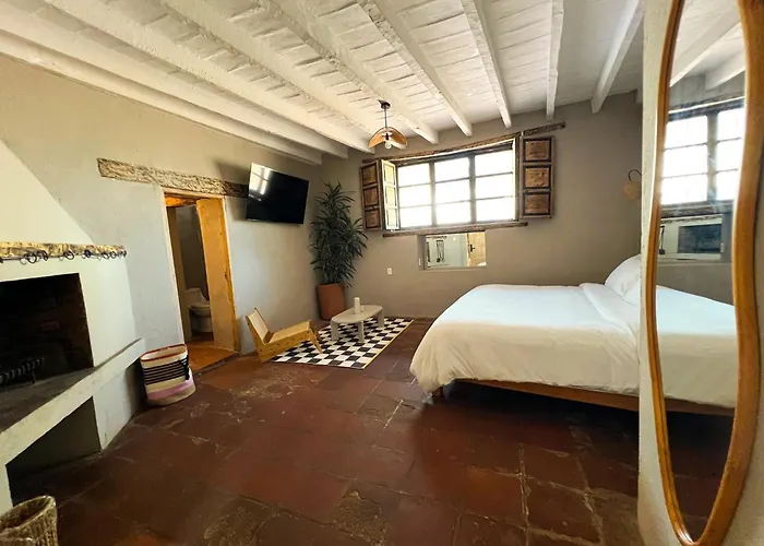 Ombligo Connection House (Adults Only)